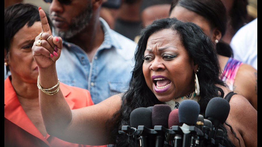 Mother of Philando Castile slams NRA chief