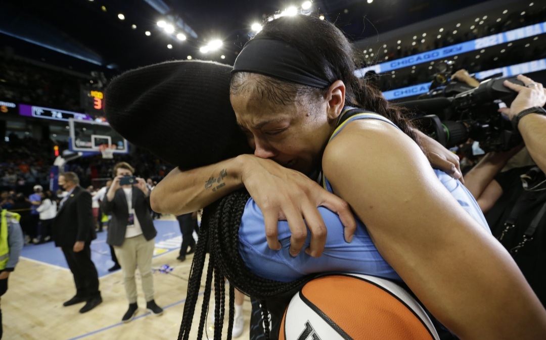 Two-Time WNBA Champion Candace Parker Shares Touching Moment with Daughter after Chicago Sky Win Title